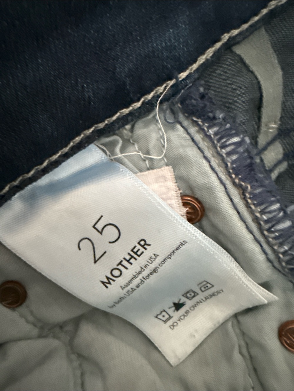 MOTHER Insider Crop Step Fray Jeans in Dark Navy - Picture 3 of 5